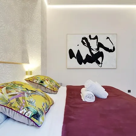 Le Marais Luxury & Trendy Paris